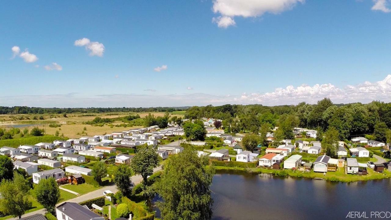 Camping La Garenne De Moncourt Rue  Exterior photo