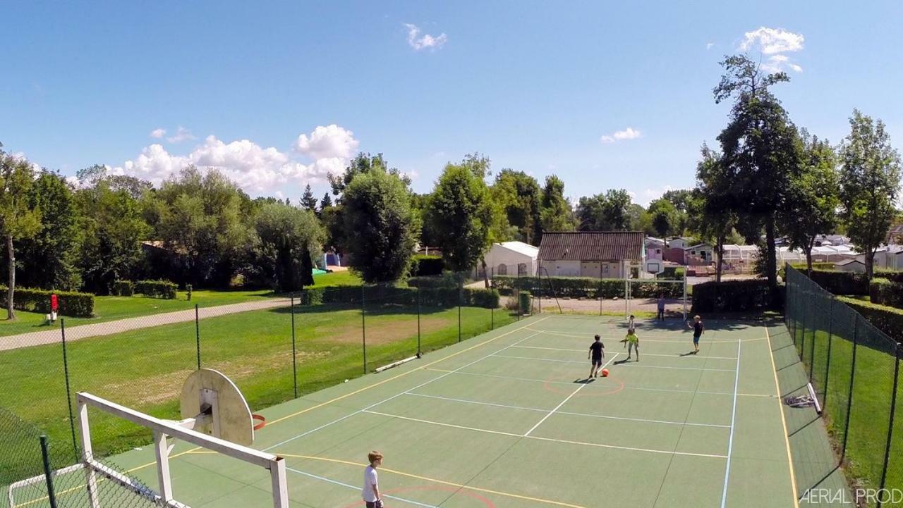 Camping La Garenne De Moncourt Rue  Exterior photo